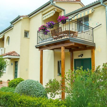 Apartments Emma Biograd Na Moru Luaran gambar