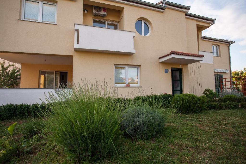 Apartments Emma Biograd Na Moru Luaran gambar