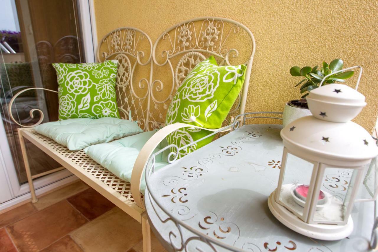 Apartments Emma Biograd Na Moru Luaran gambar