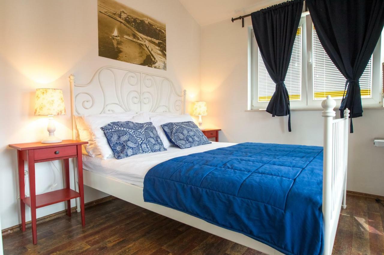 Apartments Emma Biograd Na Moru Luaran gambar