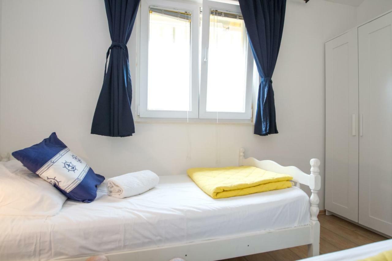Apartments Emma Biograd Na Moru Luaran gambar