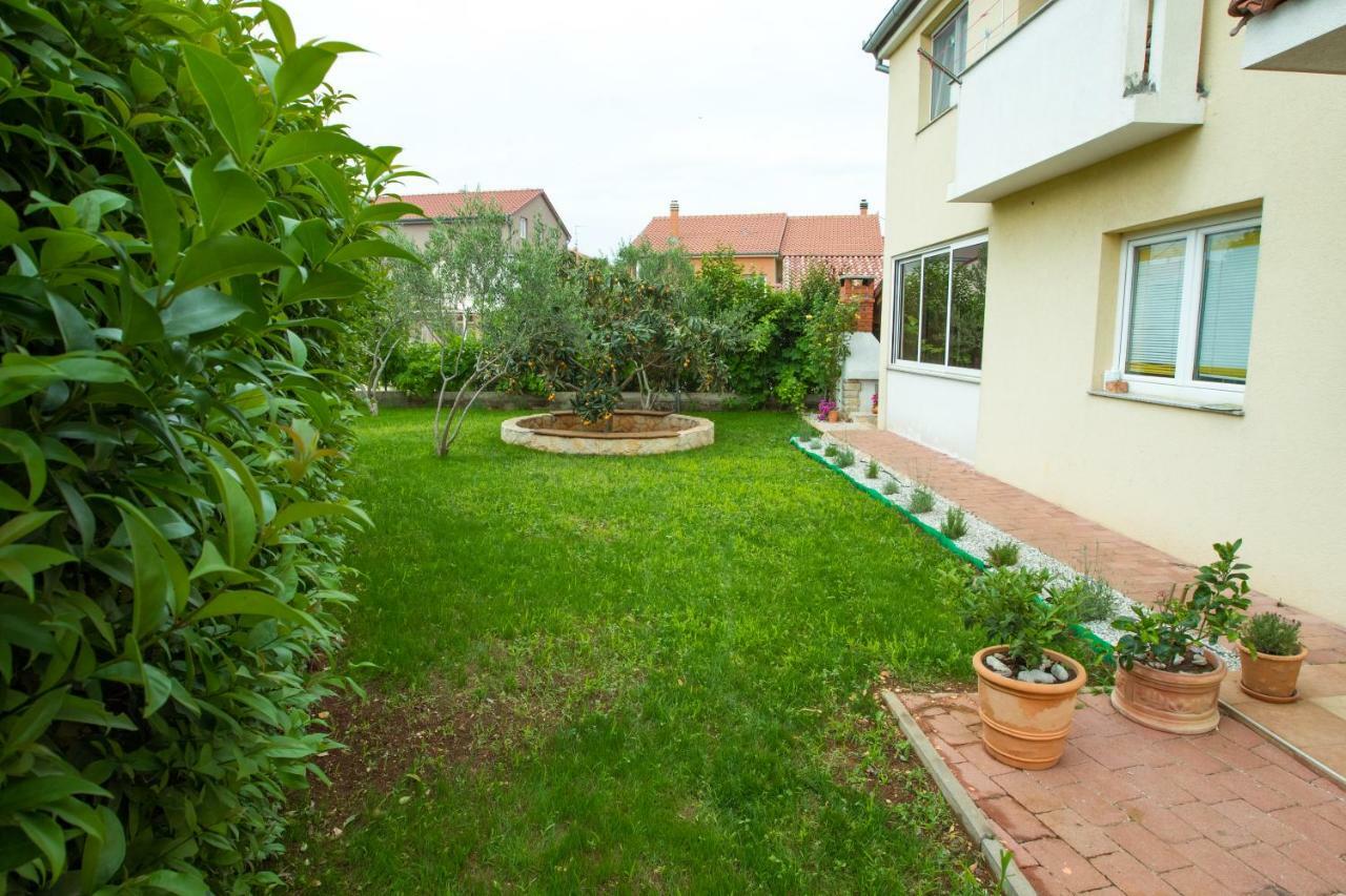 Apartments Emma Biograd Na Moru Luaran gambar